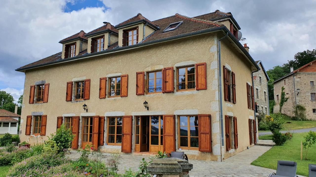 Domaine De Montvianeix Bed and Breakfast Saint-Victor-Montvianeix Εξωτερικό φωτογραφία